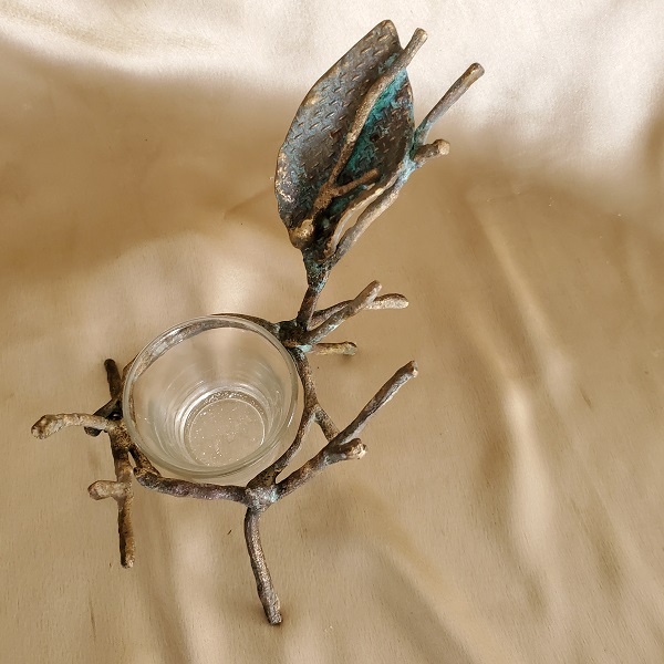 natural and artistic